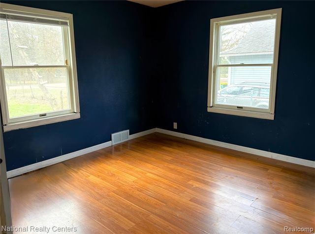 44 Chaney Street, Belleville, MI 48111