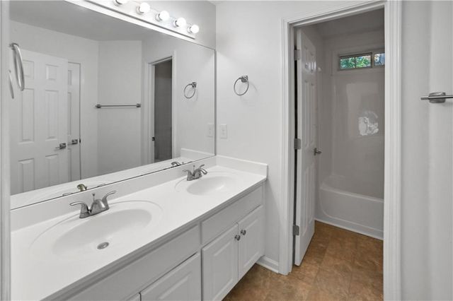 5532 Snowy Orchid Drive, Sugar Hill, GA 30518