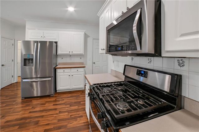 5532 Snowy Orchid Drive, Sugar Hill, GA 30518