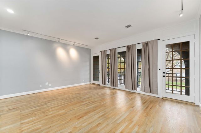 2002 Fairview Avenue, Houston, TX 77019