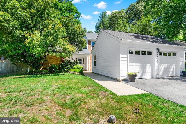 1801 E REGENTS PARK RD, Crofton, MD 21114