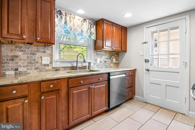 1801 E REGENTS PARK RD, Crofton, MD 21114