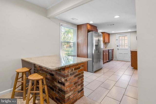 1801 E REGENTS PARK RD, Crofton, MD 21114