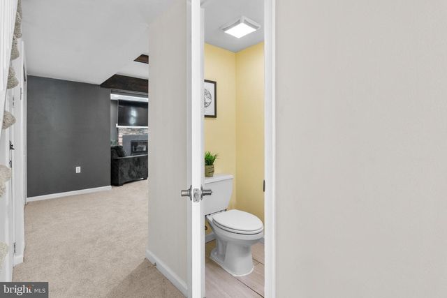 1801 E REGENTS PARK RD, Crofton, MD 21114