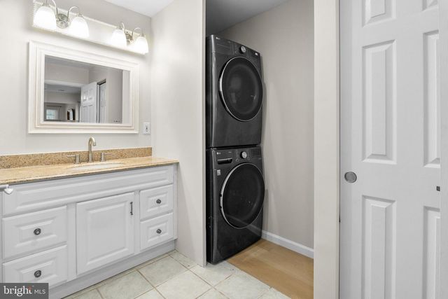 1801 E REGENTS PARK RD, Crofton, MD 21114