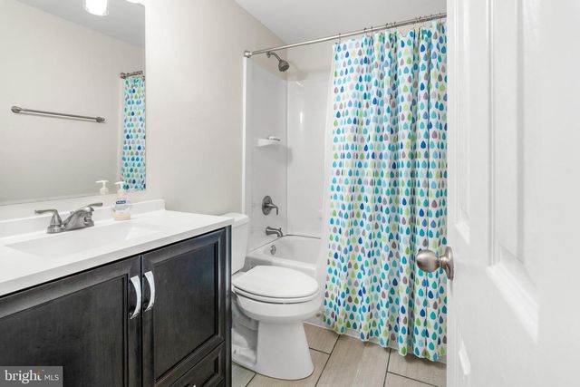 1801 E REGENTS PARK RD, Crofton, MD 21114