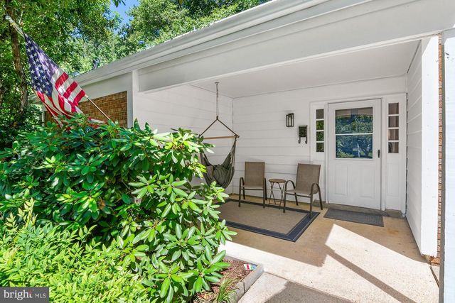 1801 E REGENTS PARK RD, Crofton, MD 21114