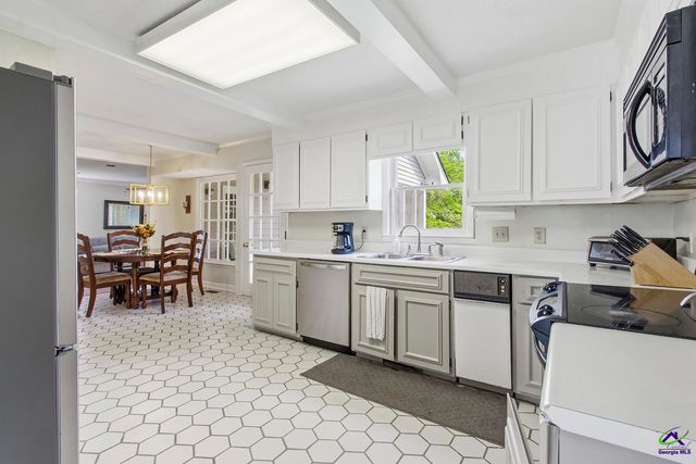 6201 Governor Macdonald Drive, Macon, GA 31216