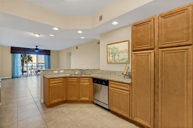 4177 N ORANGE BLOSSOM TRAIL 206, Orlando, FL 32804