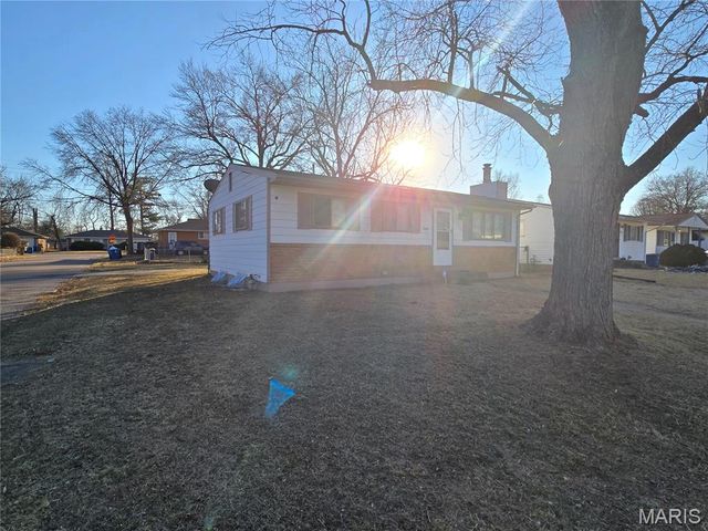 1200 Rhea Avenue, St Louis, MO 63138