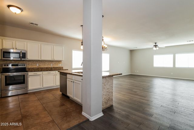 13263 W CROCUS Drive, Surprise, AZ 85379