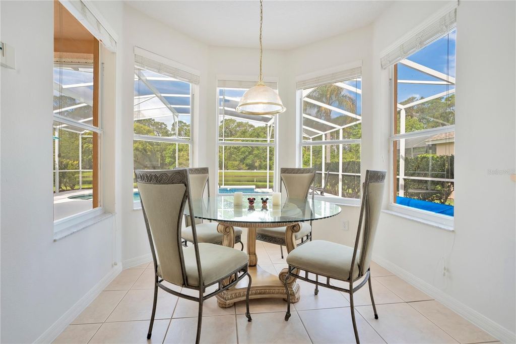 Image 9 of property listing at 9149 PECKY CYPRESS WAY, Orlando, FL 32836