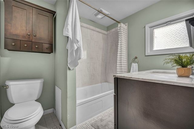 2390 Rinard, Cleveland Heights, OH 44118