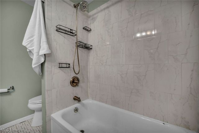 2390 Rinard, Cleveland Heights, OH 44118