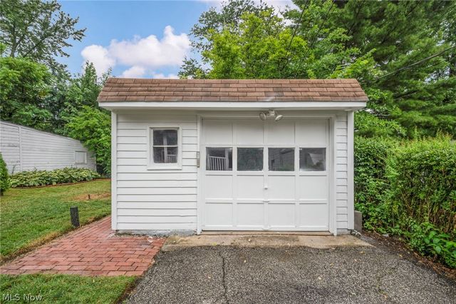 2390 Rinard, Cleveland Heights, OH 44118