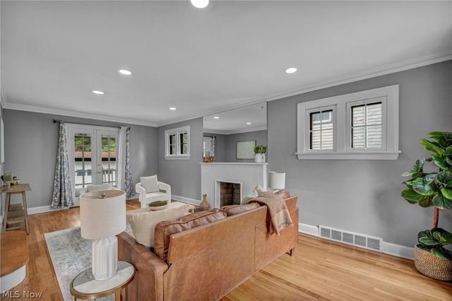 2390 Rinard, Cleveland Heights, OH 44118