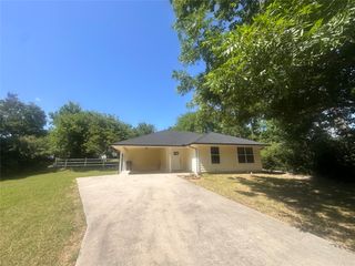 738 Wayne Avenue, Van Alstyne, TX 75495