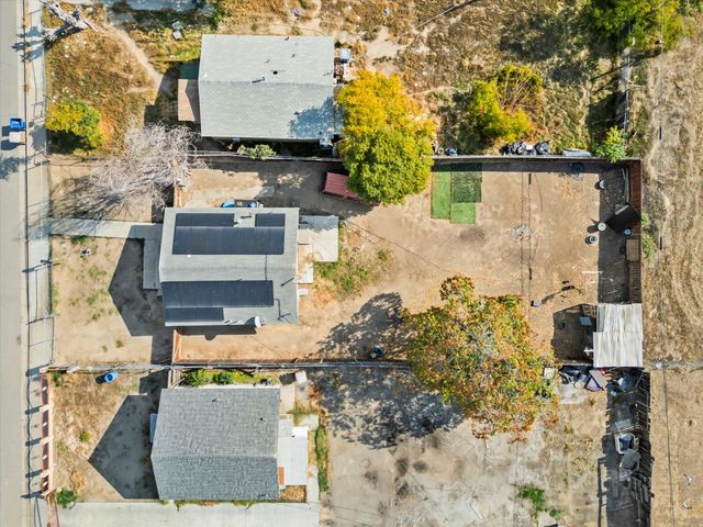 1425 Murdock Street, Bakersfield, CA 93307