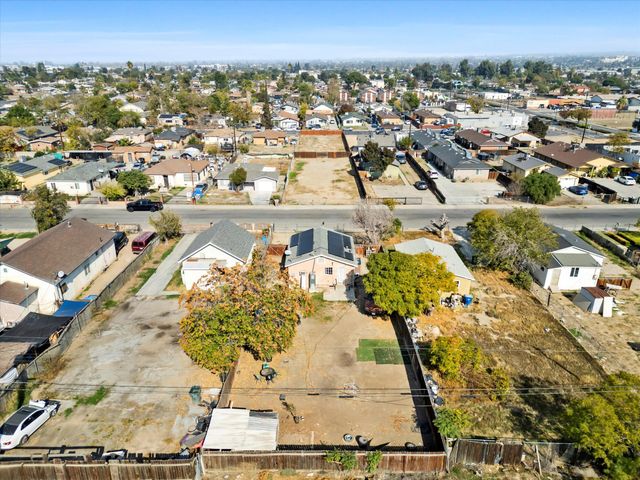 1425 Murdock Street, Bakersfield, CA 93307