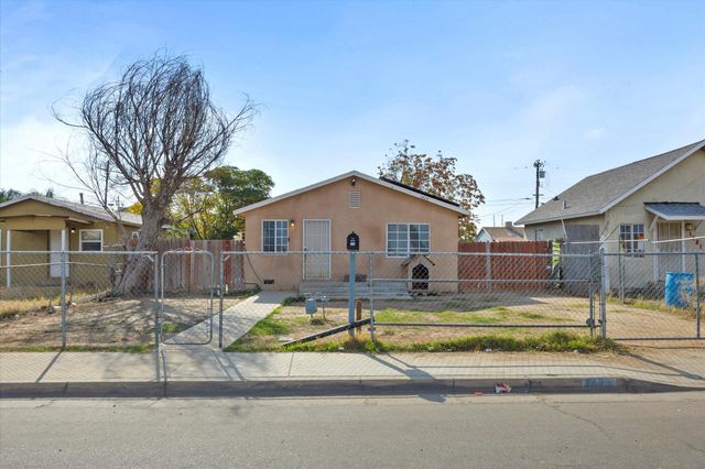 1425 Murdock Street, Bakersfield, CA 93307