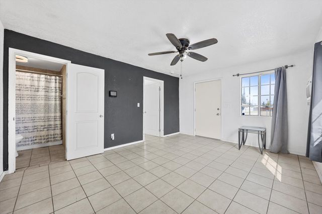 1425 Murdock Street, Bakersfield, CA 93307