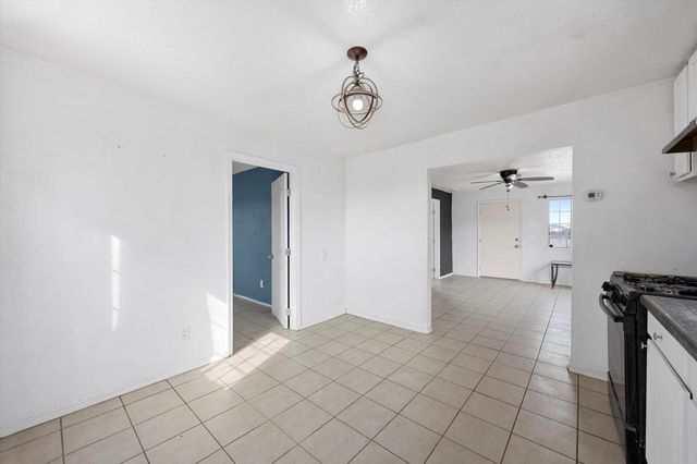 1425 Murdock Street, Bakersfield, CA 93307