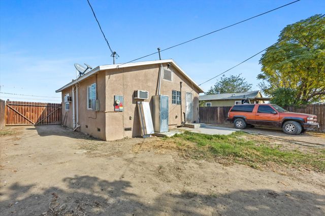 1425 Murdock Street, Bakersfield, CA 93307