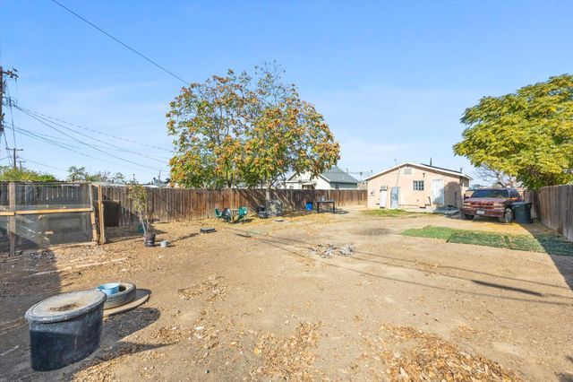 1425 Murdock Street, Bakersfield, CA 93307