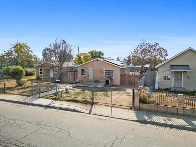 1425 Murdock Street, Bakersfield, CA 93307