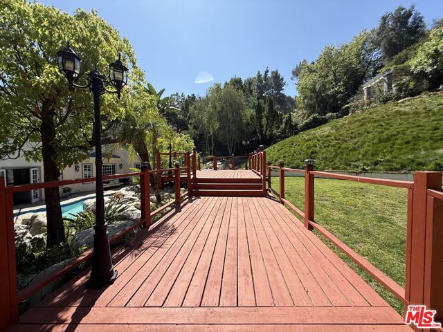 14132 Beresford Road, Beverly Hills, CA 90210