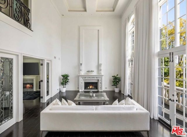 14132 Beresford Road, Beverly Hills, CA 90210