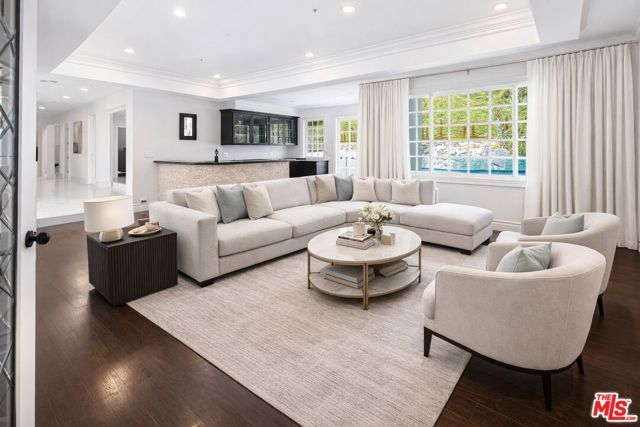 14132 Beresford Road, Beverly Hills, CA 90210