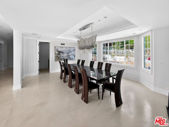 14132 Beresford Road, Beverly Hills, CA 90210