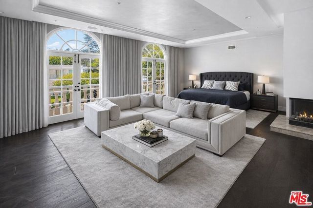 14132 Beresford Road, Beverly Hills, CA 90210