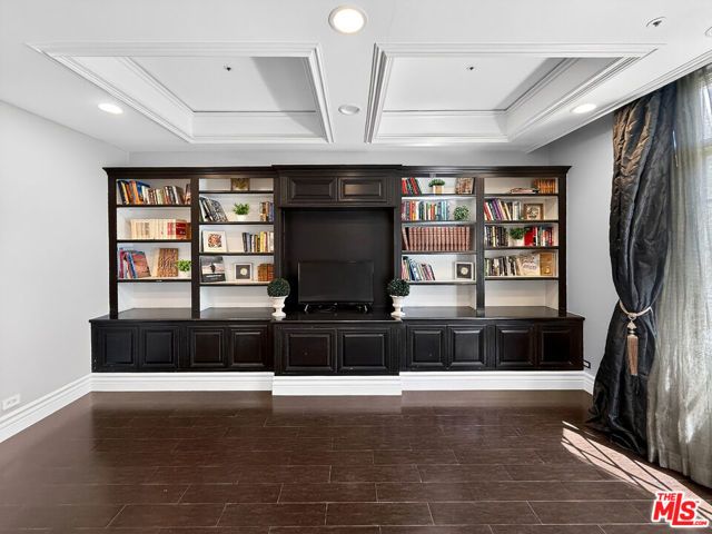 14132 Beresford Road, Beverly Hills, CA 90210