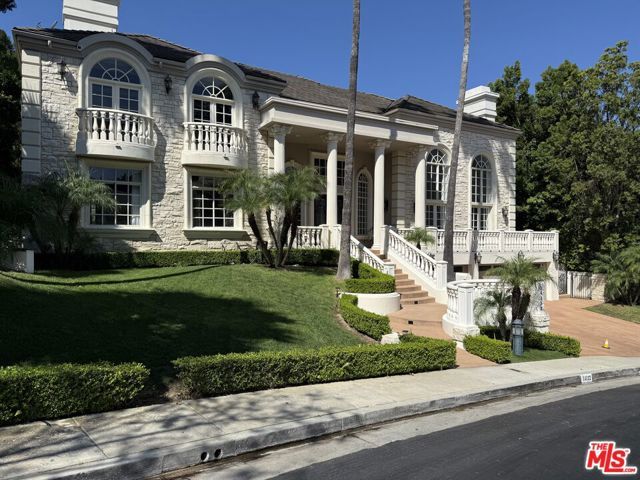 14132 Beresford Road, Beverly Hills, CA 90210
