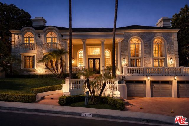 14132 Beresford Road, Beverly Hills, CA 90210