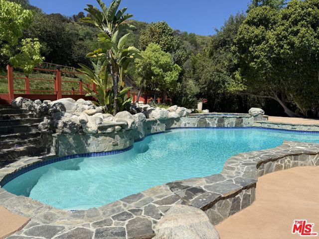 14132 Beresford Road, Beverly Hills, CA 90210