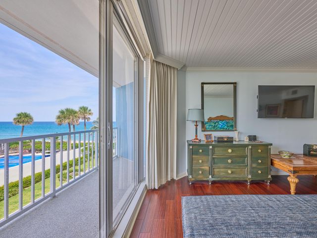 3211 S Ocean Boulevard 403, Highland Beach, FL 33487