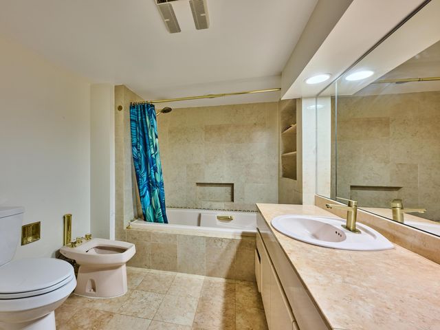 3211 S Ocean Boulevard 403, Highland Beach, FL 33487