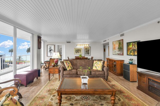 3211 S Ocean Boulevard 403, Highland Beach, FL 33487