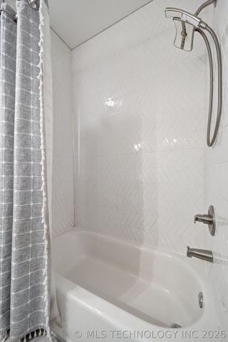 8116 Gary Drive, Tulsa, OK 74131