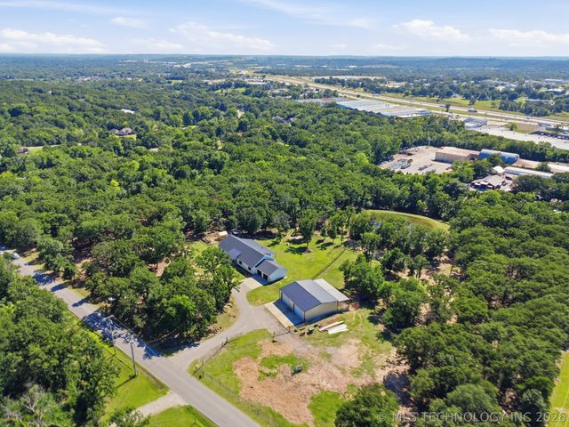 8116 Gary Drive, Tulsa, OK 74131