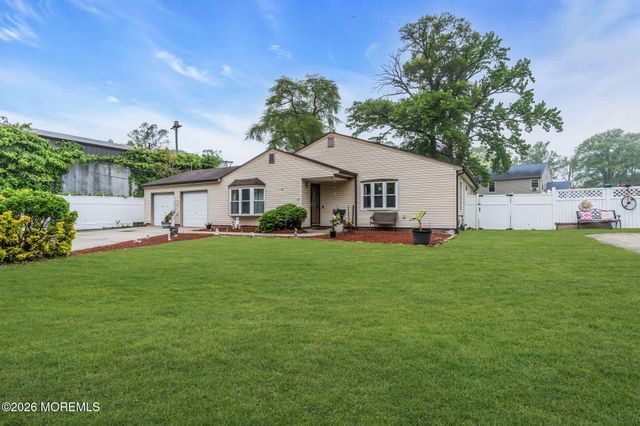 29 Williams Avenue, North Middletown, NJ 07748