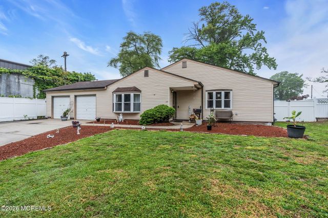 29 Williams Avenue, North Middletown, NJ 07748
