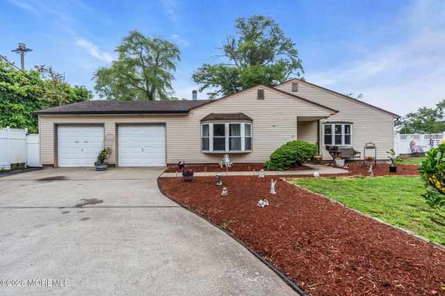 29 Williams Avenue, North Middletown, NJ 07748
