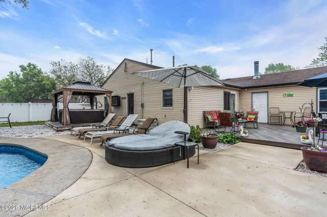 29 Williams Avenue, North Middletown, NJ 07748