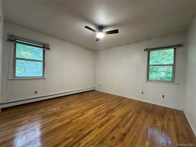 45 Hammond Road, Glen Cove, NY 11542
