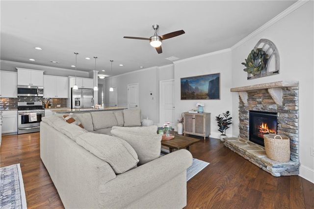 6647 Rivergreen Road, Flowery Branch, GA 30542