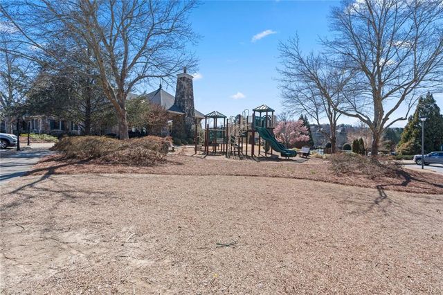 6647 Rivergreen Road, Flowery Branch, GA 30542